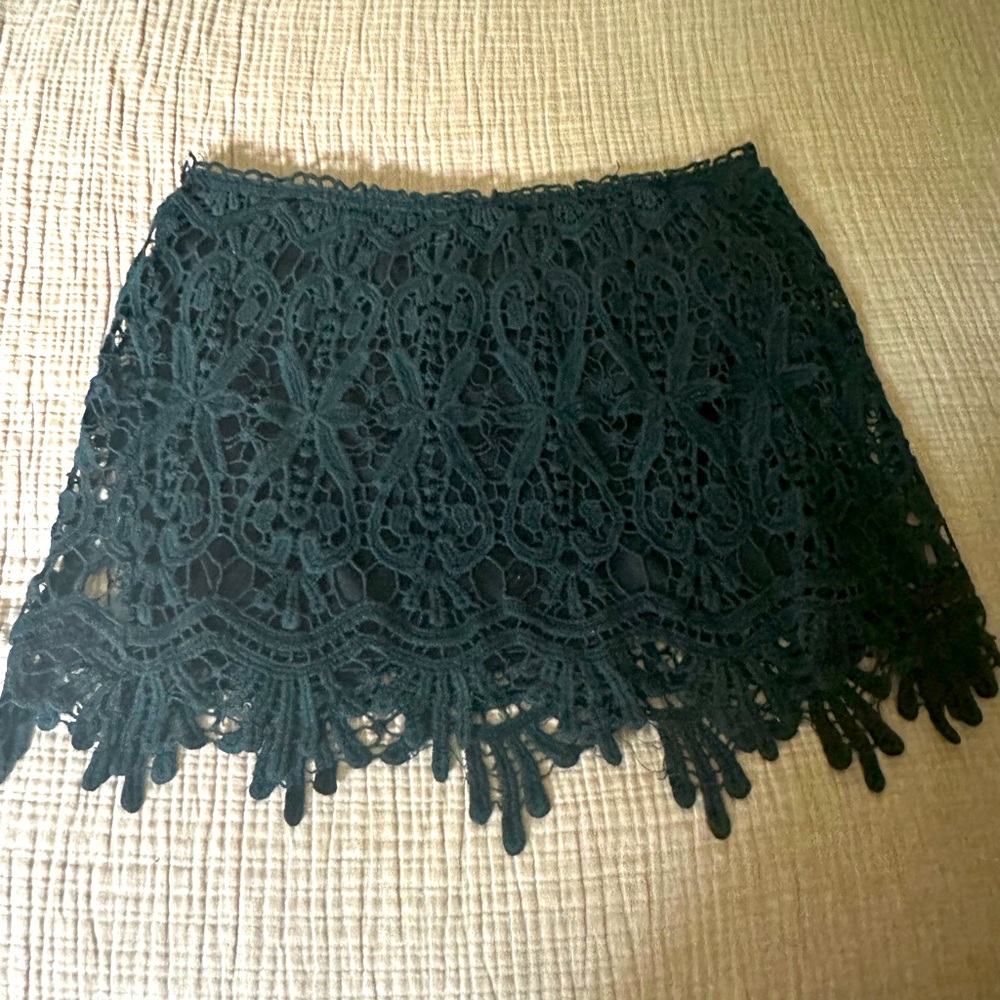 Young Thread Black Crochet Skirt Size L XL
